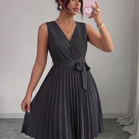 Summer Casual Wear Cross V-Neck Tie Back Sleeveless Waist Cinched Belt Pleated Solid Color Elegant Basic Dress, Women's Fashion Midi Dress, Casual Minimalist Dress