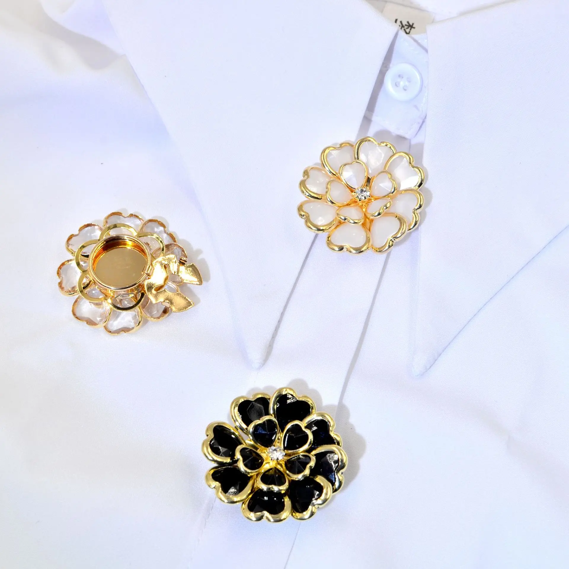 2pcs Elegant Art Button Covers - Alloy Base with Artificial Crystal Pearl, Stylish DIY Clothing Accessories for DIY Projects, Enhancing Wardrobe, Valentine's Day Stylish Present for Girlfriend