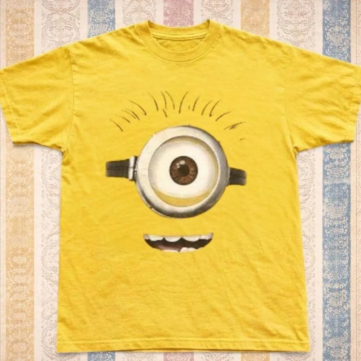 Minion T-shirt Vintage One Eye Minion Goggle Big Face Graphic Tee, Retro Funny Despicable Me Shirt, Loose Fit Unisex Top