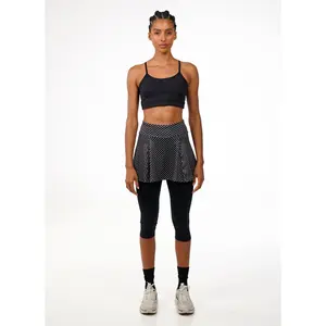 Skirted Capri (Black Polka Dot/Blk)