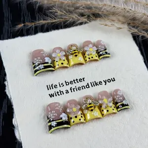 10pcs high-end Cute cartoon style, hand-painted zebra pattern, three-dimensional embossed design, bees, shiny small pearls handmade fake nails, Ideal for visiting amusement parks, aquariums, and parks for flower appreciation and spring outings.