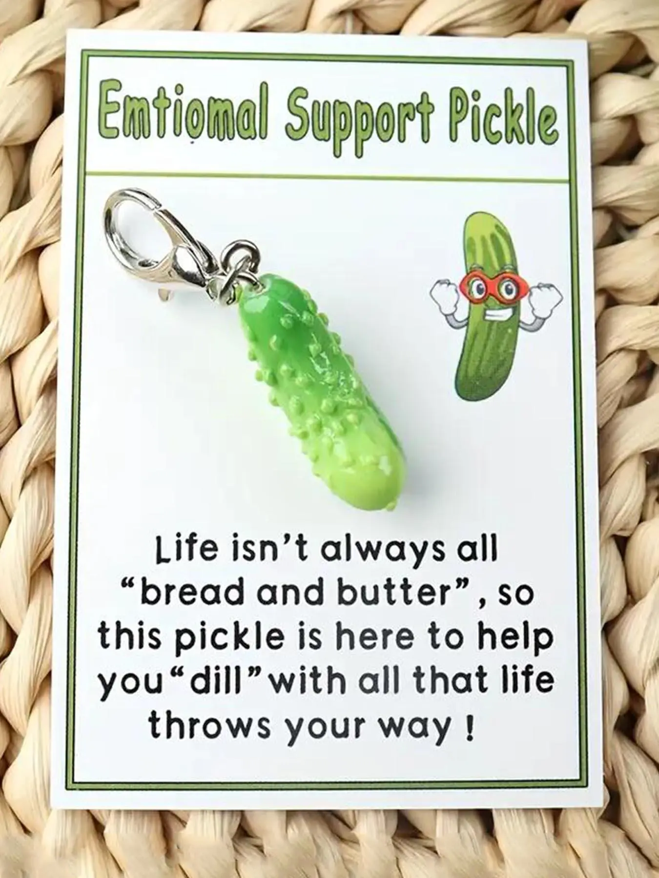 Cucumber Shaped Pickle Themed Keychains for Men, Cute Fruit Design Keychain with Pocket Card, Fashion Accessories for Women & Men for Birthday Gift, Gifts for Her, Charms, Lightweight Keychain, Trendy Cute Keychain, Cool Keychains, Key Rings
