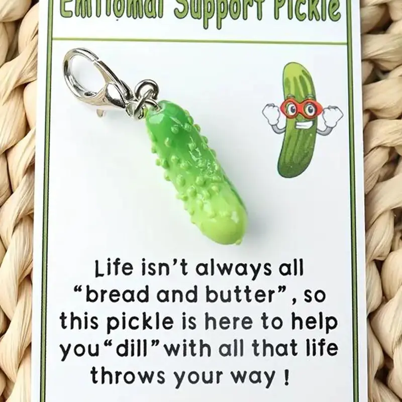 Cucumber Shaped Pickle Themed Keychains for Men, Cute Fruit Design Keychain with Pocket Card, Accessories for Women & Men, Cute Keychain Accessory, Birthday Gift, Gifts for Her, Charms, Lightweight Keychain, Key Rings