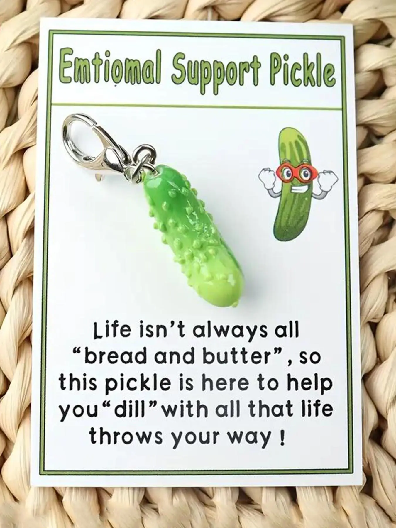 Cucumber Shaped Pickle Themed Keychains for Men, Cute Fruit Design Keychain with Pocket Card, Fashion Accessories for Women & Men for Birthday Gift, G