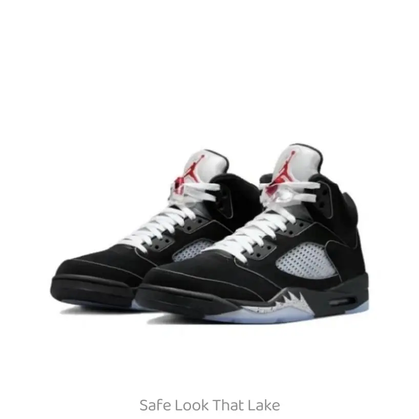 Retro-style Og limited edition black, gray, and silver color scheme casual sports versatile durable and comfortable basketball shoes