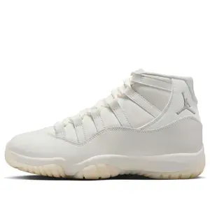 (WMNS) Air Jordan 11 Retro 'Pearl' AR0715-110