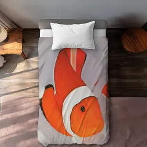 360 stand Microfiber Duvet Cover - Twin Extra Long for Twin Size Bed, Coastal Theme Underwater Clownfish Print, Microfiber Face, Machine Washable White Bedding with Coastal Ocean Vibe, Decorative Duvet Cover