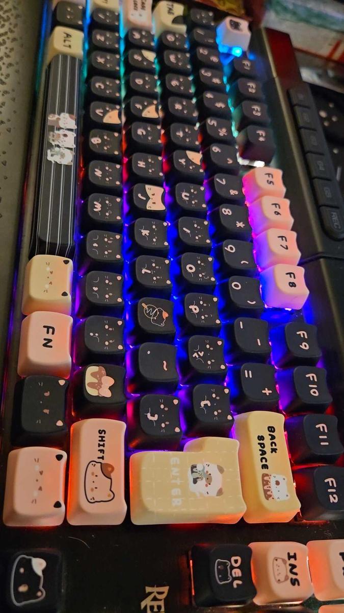 Item: Black pink cat, Bag packaging