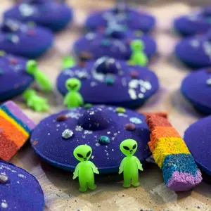 Invasion Bath Bomb, Alien Bath Bomb, Surprise Bath Bomb, Birthday Gift, Bathroom Decor