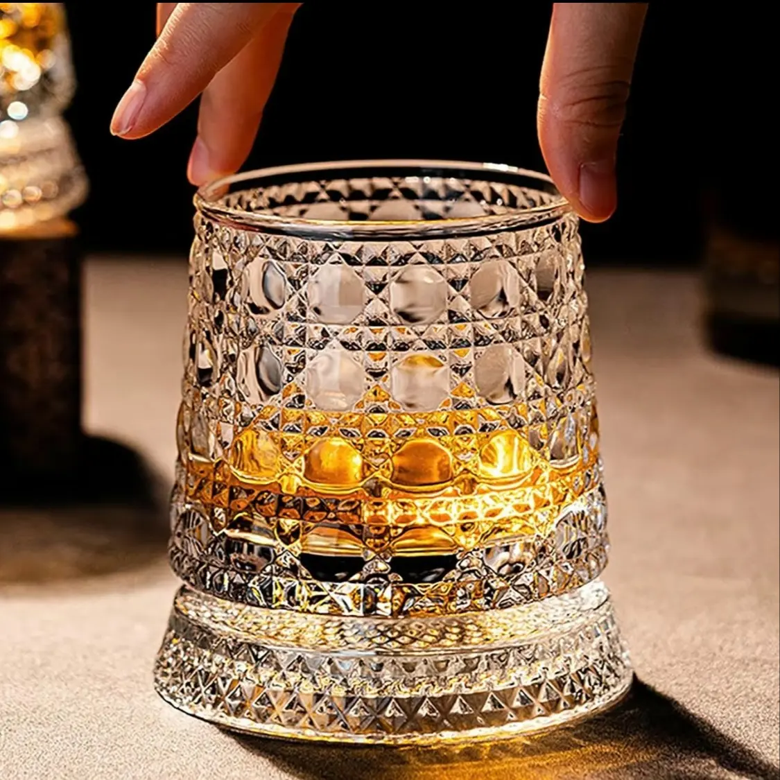 Luxury 360° Rotating Crystal Glass Cup, Spinning Glass Cup, Star Cut Stress Relief Whiskey Wine Glass, Whiskey Tumbler, Elegant European Bar Gift, Creative Whiskey Glass, Whiskey Cups, Whisky Glass