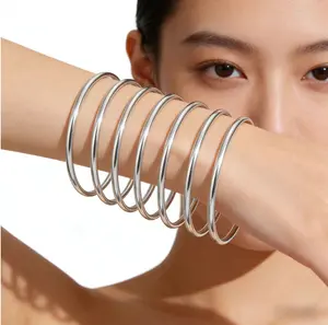 925 Sterling Silver Bangle Bracelet for Women, Minimalist Round Hoop Stackable Bangles, Polished Silver Bracelet Set, Lightweight Simple Metal Wrist Jewelry, Everyday Fashion Accessories, Birthday Gift for Her
