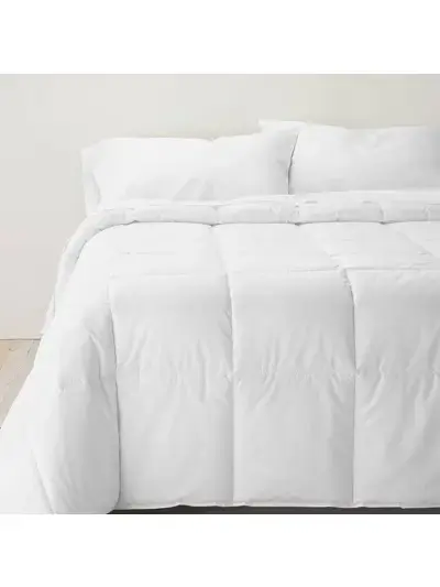 Mid Weight Premium Down Alternative Hypoallergenic Machine Washable