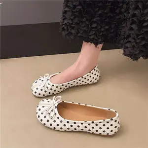 Women Polka Dot Split Toe Work Flats, Bow Decor Tabi Ballet Shoes, Comfortable Office Slip On Loafers, Casual Flat Shoes, Non-slip Lightweight Footwear for All Day Wear
