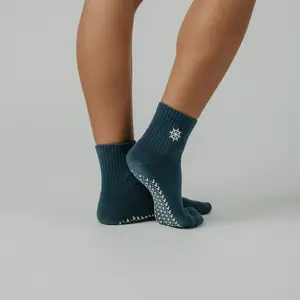 Captain Cozy Grip Socks