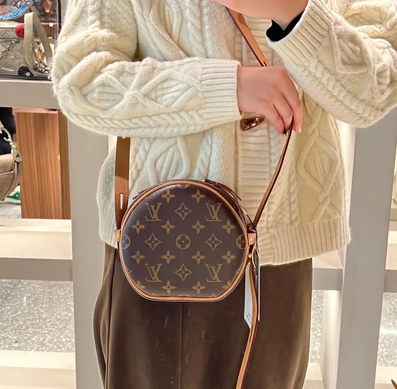 Pre-owned Louis Vuitton PVC Coated Canvas Crossbody bags LouisVuitton/Louis Vuitton Monogram Round Bag mx4833