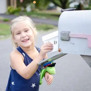 Sunny the Mail Snail Weekly Letters - Help kids read and feel important with weekly letters from Sunny the Mail Snail! Perfect for kids ages 3 to 8