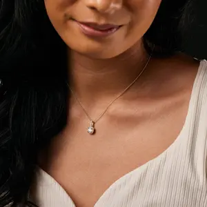 Vera Diamond Necklace