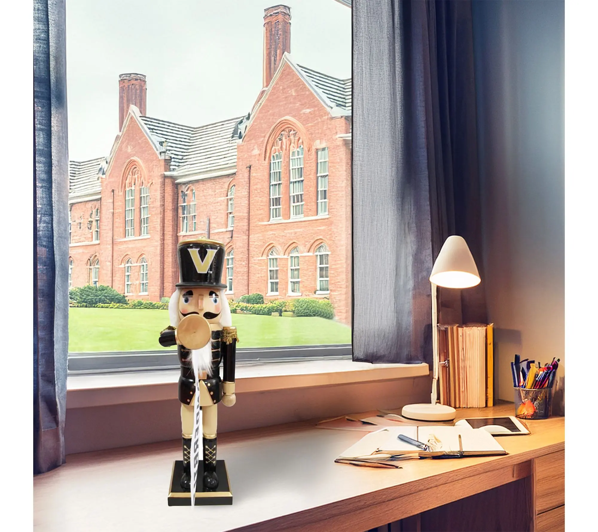 Santa's Workshop 14" Collegiate Bugler Nutcracker Santa's Workshop 14" Collegiate Bugler Nutcracker