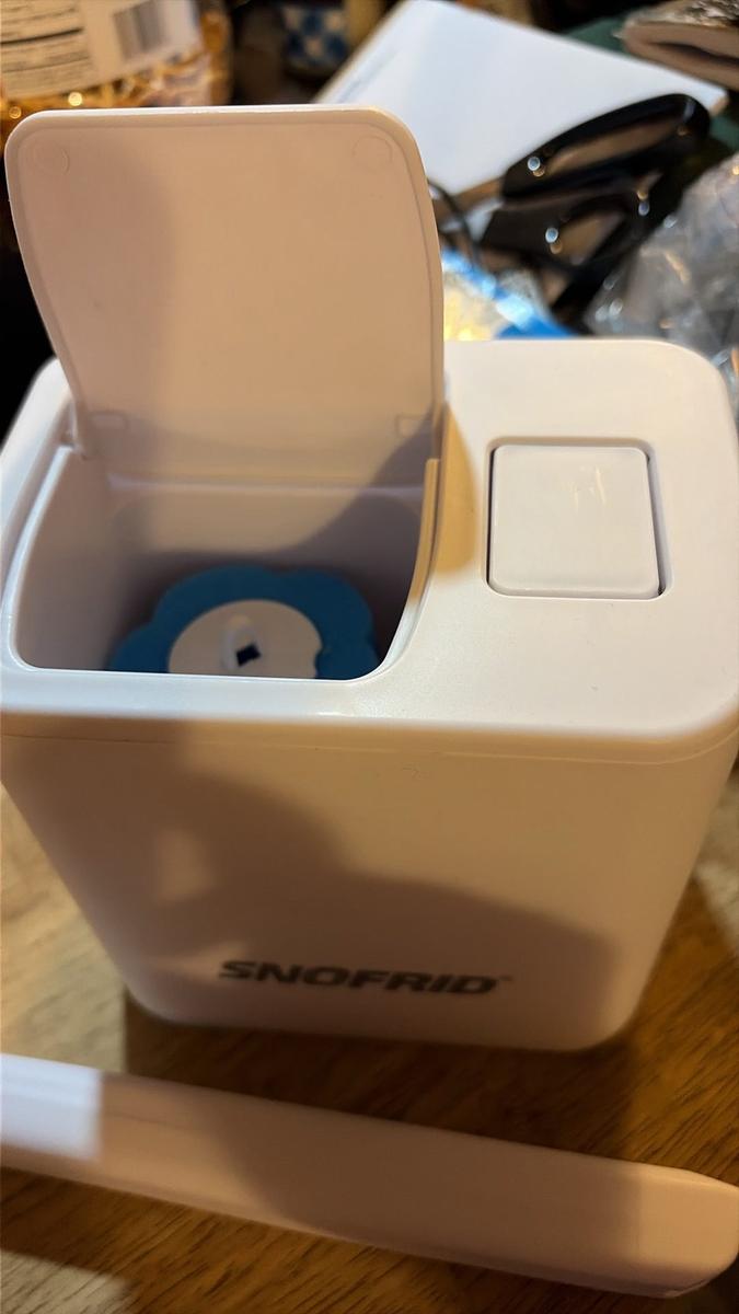 Item: Toilet Brush+24Refills