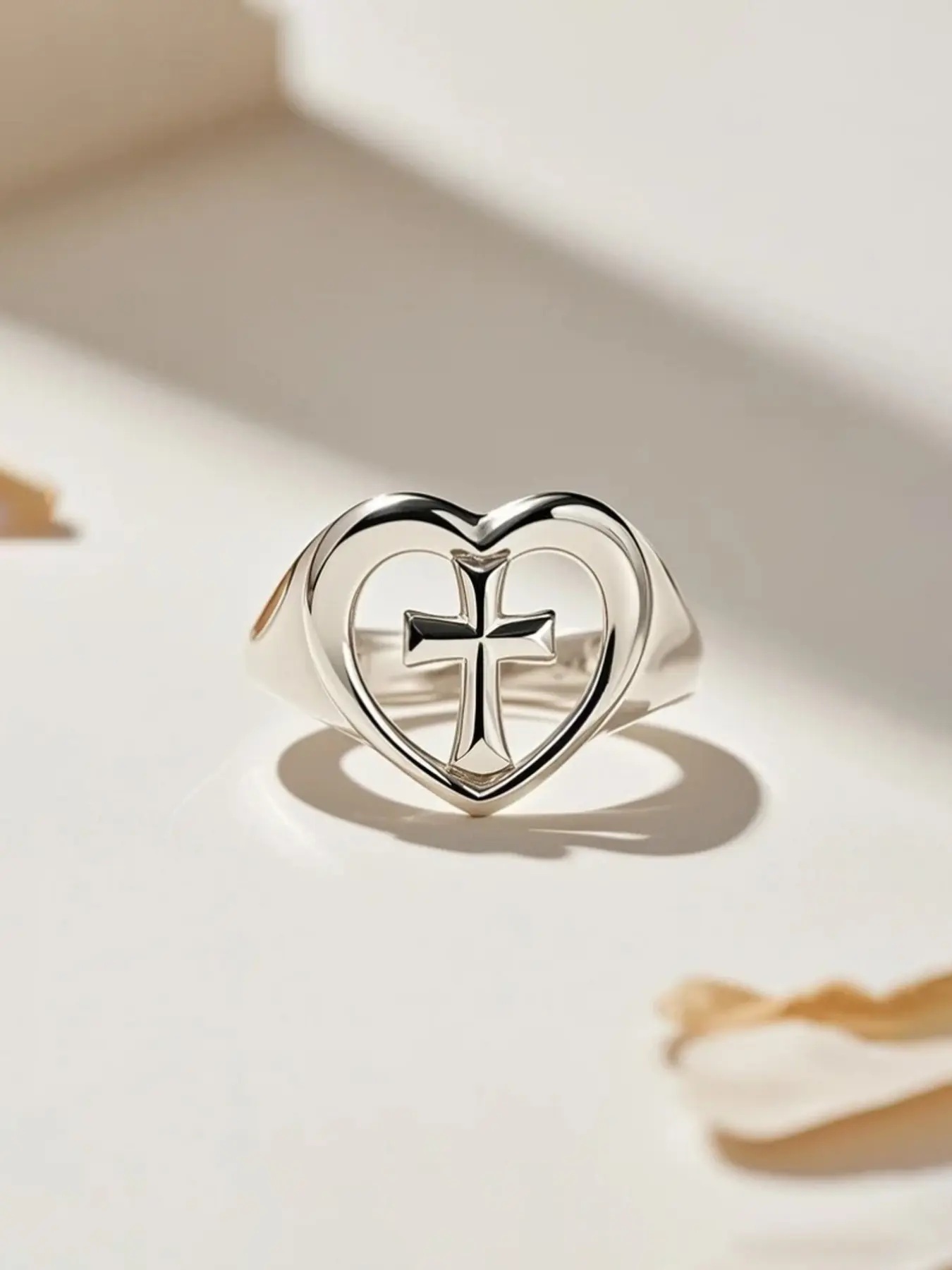 1 PC Glamorous Heart Cross Zircon Ring for Women Fashion Jewelry for Festival Party Daily Clothing Decor Trendy Exquisite Wedding Engagement Promise Ring Ladies  Anniversary Party Birthday Valentine's Day Festival Gift for Girlfriend Heart Shaped Ring