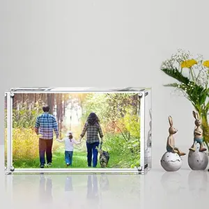 Acrylic Photo Frame 9 x 13 cm (3.5 x 5 inch), Double Sided Picture Frame with Magnetic, Clear Frameless Desktop Photo Block