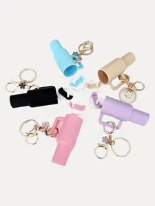 Macaron-Colored Portable Capsule Keychain Pendant, Featuring An Ins-Style Minimalist Color-Block Design. The Compact Capsule Shape Can Hold Coins, Earrings, And Other Small Items, Making It A Practical Accessory For Daily Commuting And Travel.