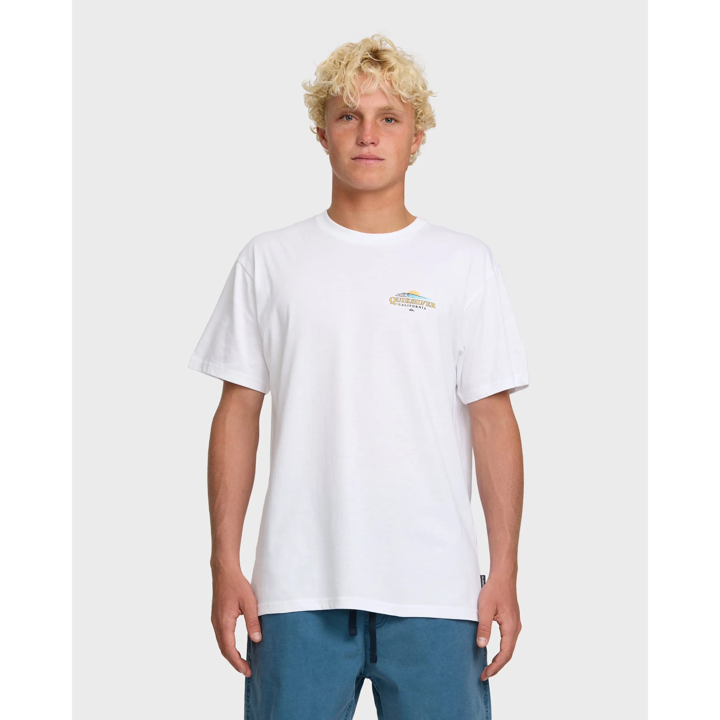 Quiksilver | California Surf T-Shirt | Regular Fit Short Sleeve | Surf & Swim & Beach Days & Sun Protection