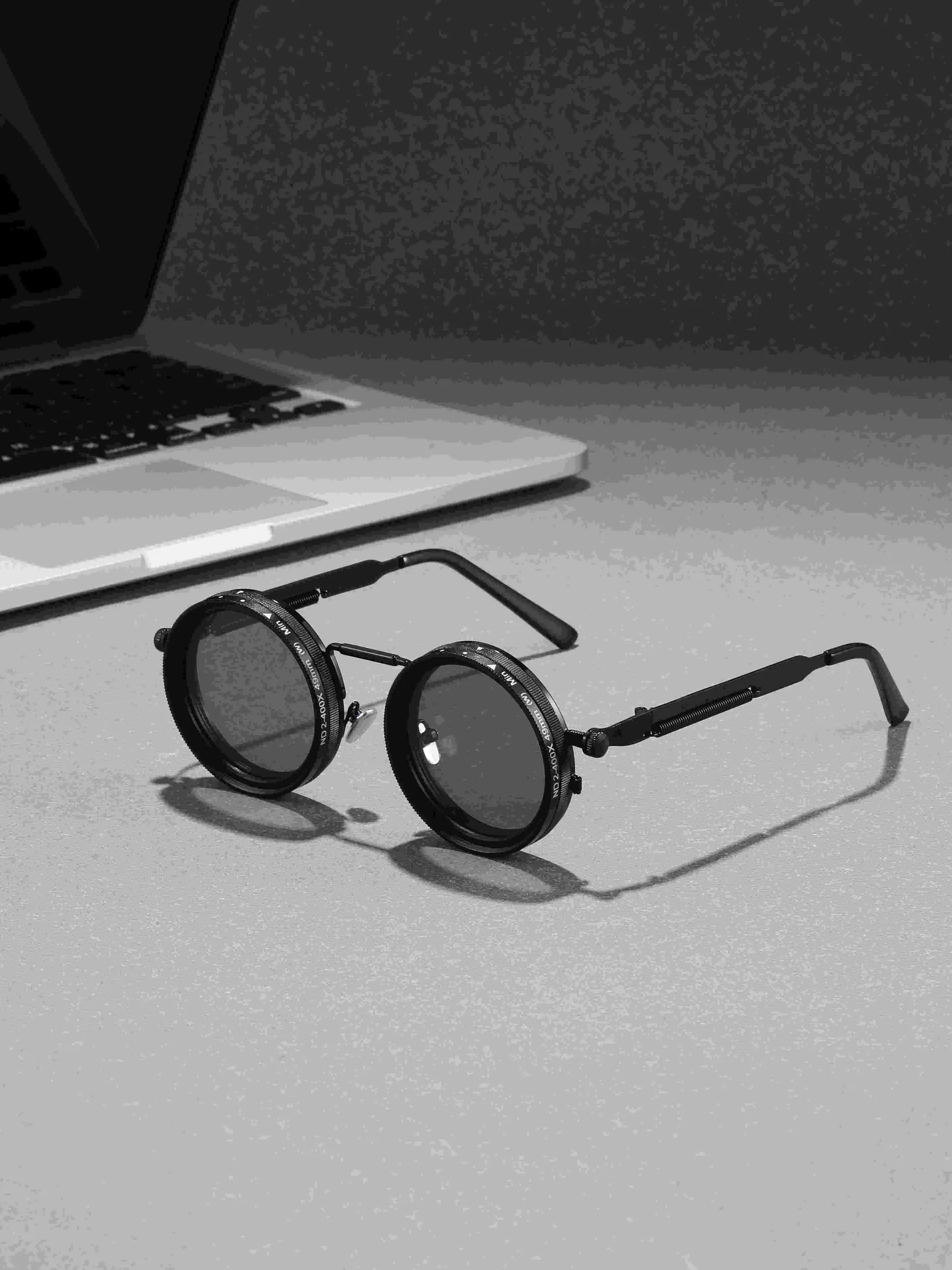 Steampunk Round Adjustable Rotating Aluminum Magnesium Lenses, Fashion Glasses Casual Shades Unisex Polarized Colors Adjustable, All Seasons