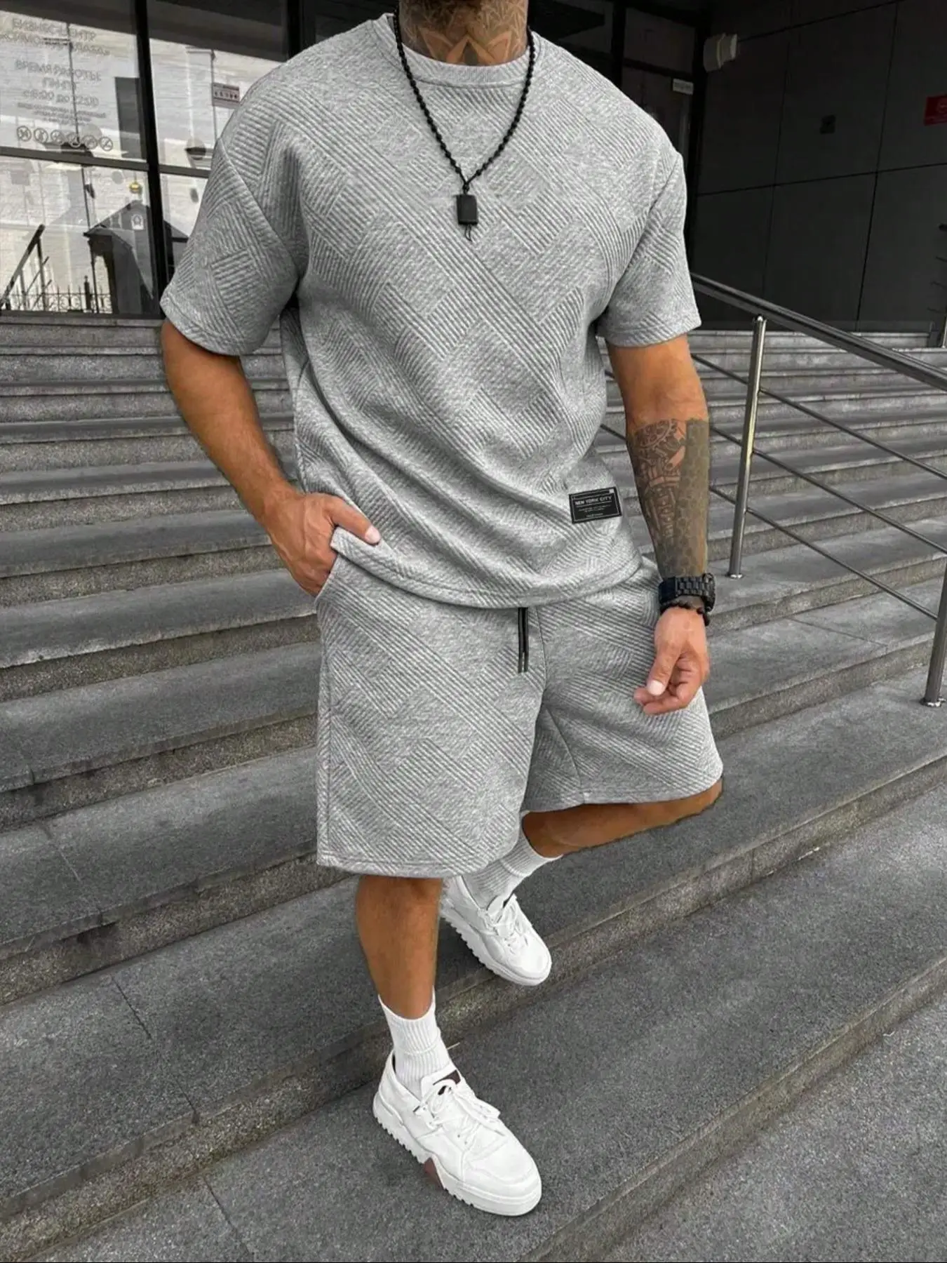 Two-Piece Set Men's Solid Short Sleeve Tee & Shorts Set, Regular Fit Casual Round Neck T-shirt & Track Shorts, Summer Clothes Set for Men