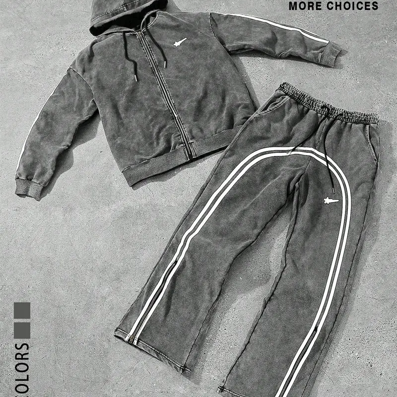 Two street-style sweatshirt sets, Loose tracksuit for young men, with loose design and pockets, cotton fabric, worn-out washable, suitable for casual sports and daily wear, Casual Sporty Set