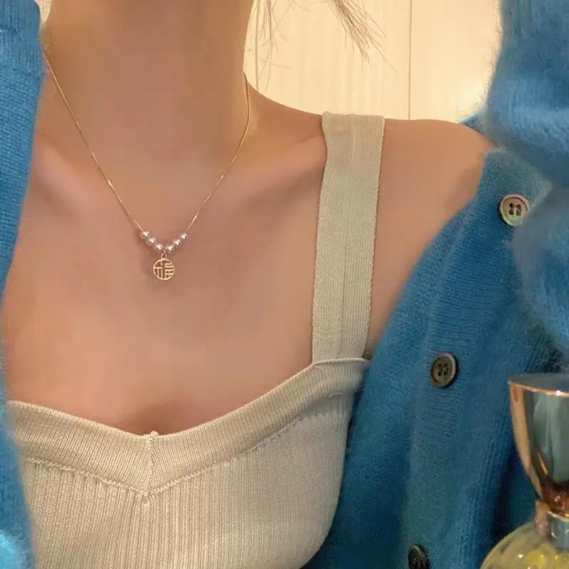 XL 027 Lucky Pearl Necklace