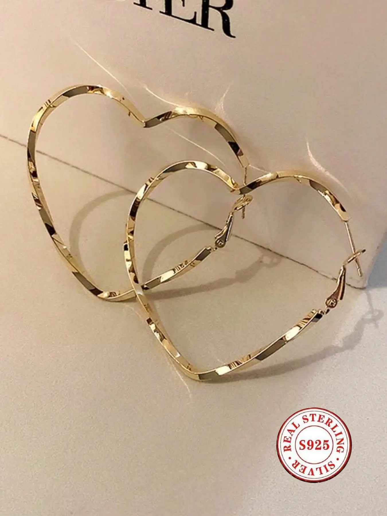S925 Sterling Silver Large Heart Fashionable Hoop Earrings for Women, 14K Gold Plated Twisted Cut Edge Heart Shaped Leverback Hoops, Hypoallergenic Statement Fashion Jewelry for Party, Daily Wear, Gift for Her