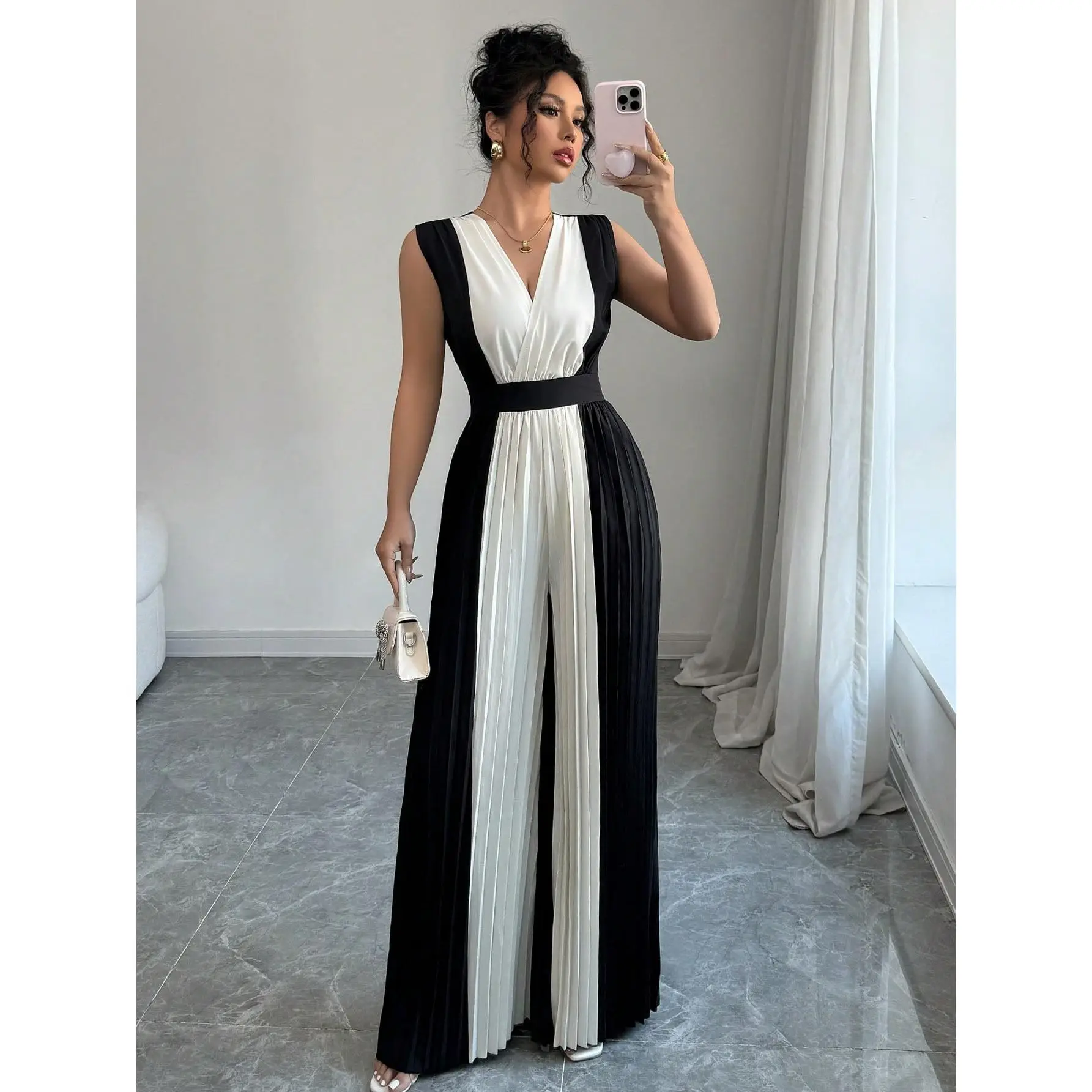 Women's Pleated V-Neck Cinched Waist Wide Leg Jumpsuit, Casual Elegant Commuter Vacation Outfit