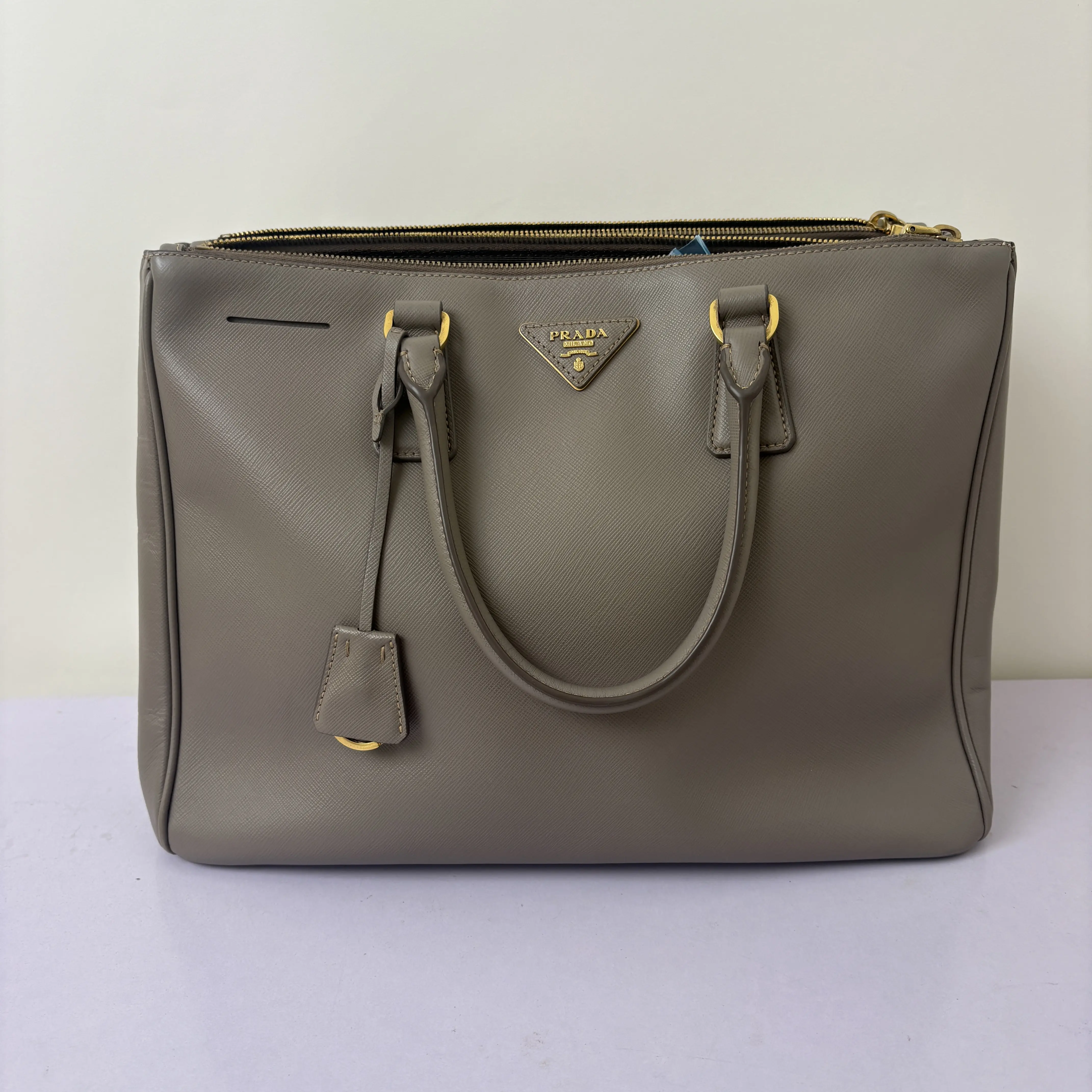 Pre-owned Calfskin Crossbody Bags Prada Galleria Leather Handbag Saffiano Leather