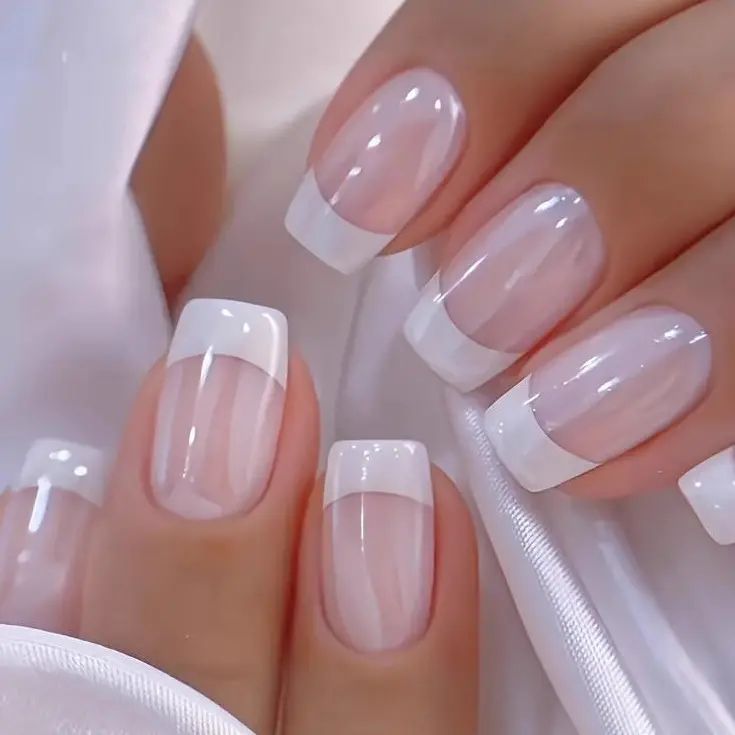 24pcs Elegant Set of Bright White French Pointed Patch-on Nails - Medium Square