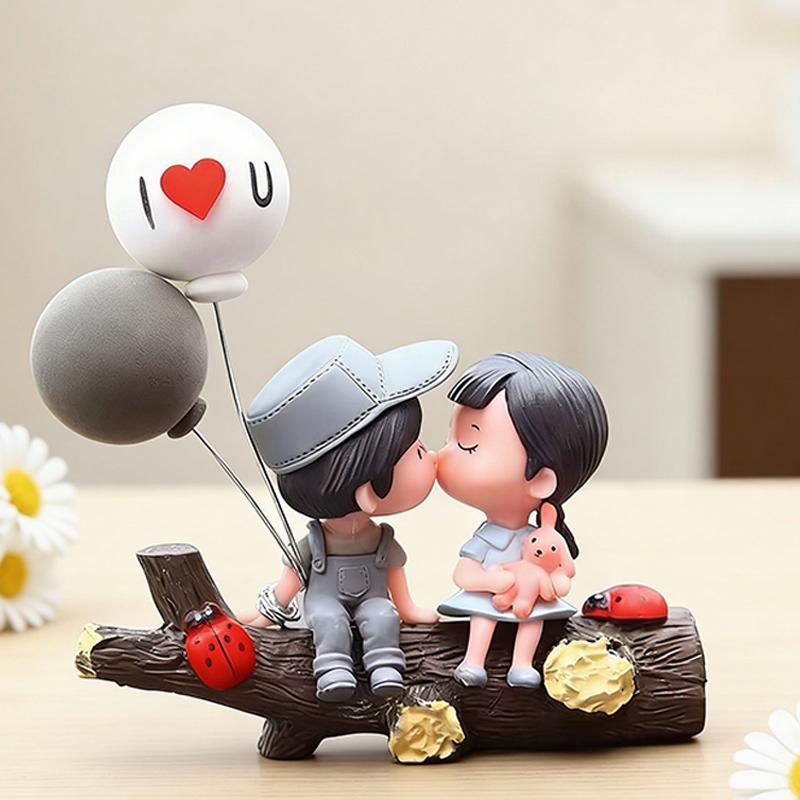 Universal Car Decorative Couple Kissing Statue, Cute Cartoon Couple Gift for Women Girls, Tree Branch, Car，valentine's gift for bf，galentine's gifts for girls，valentine's classroom gifts，valentine's gift for husband
