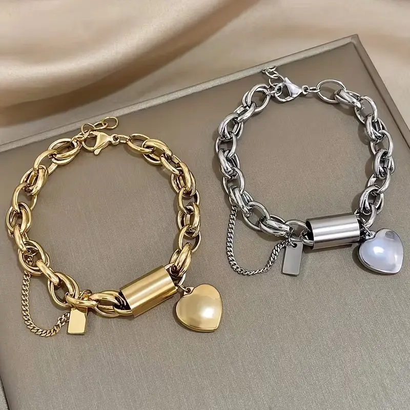 Minimalist Stainless Steel Heart Charm Bracelet, Lightweight Fashionable Daily Wear Jewelry, Casual Date Gift Idea, All Season Accessory