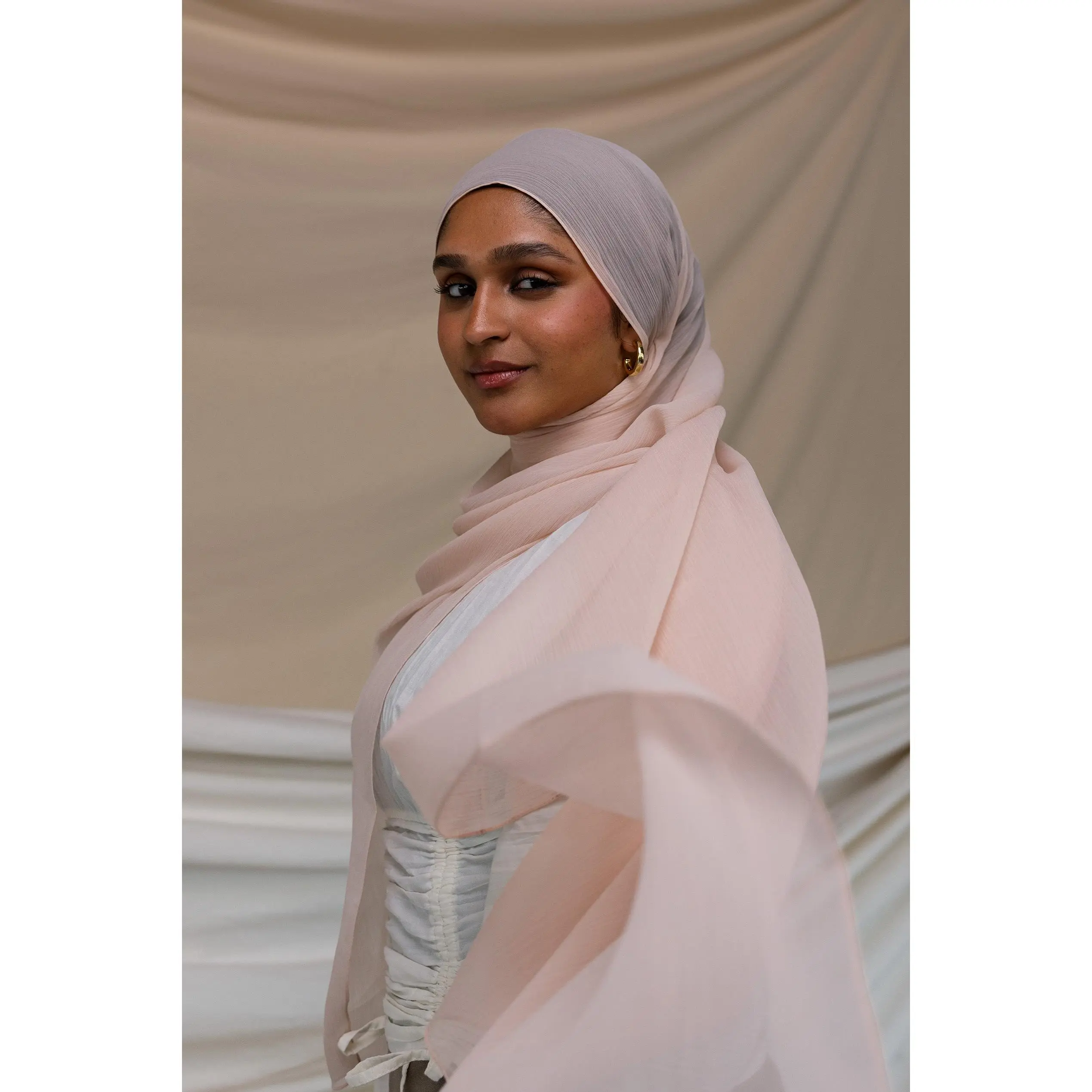 VELA Women's Solid Sweet Rose Pink Crinkle Chiffon Square Hijab - Layered, Lightweight, No-Slip, Soft Fabric, 1 Size, Hand Wash, All Seasons for Elegant Everyday Style, Layered Hijab, One Size