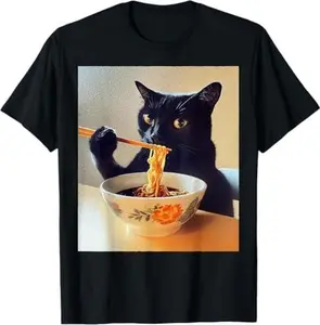 Real Ramen Cat – Eating Japanese Noodles Funny Black Cat T-Shirt