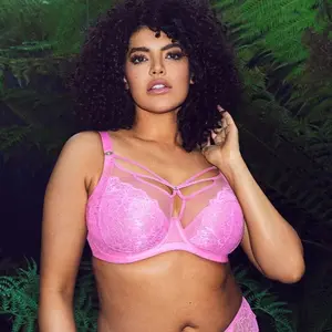 ELOMI BRIANNA: VERY PINK