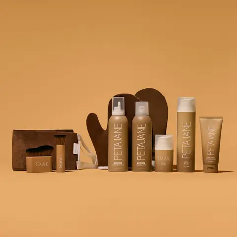 The Complete Package - Incl. tanning mousse, tan mist, gradual face & body tan, travel tan, tanning & exfoliating mitt, back mitt, face & body brush.