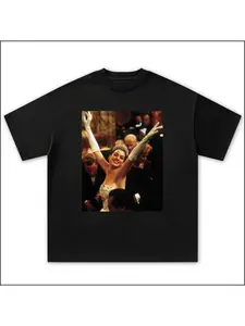 "The Princess Diaries" Mia Thermopolis Graphic Tee - Black Movie Streetwear,Men's & Women's Oversized Top,Summer T-shirt,Vintage T-shirt,Graphic T-shirt,Heavyweight T-shirt