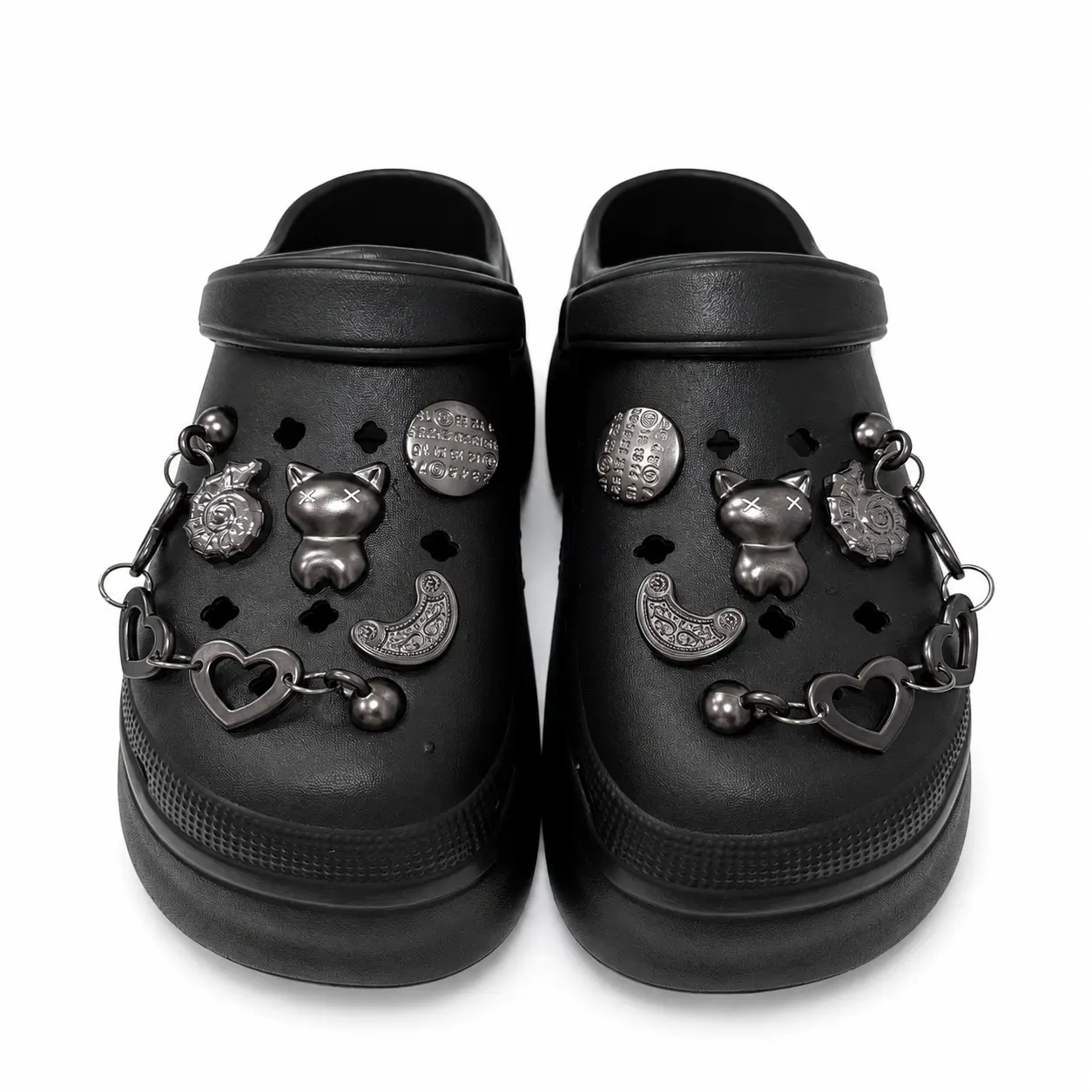 Women’s Gothic Halloween Platform Clogs with Metallic Cat, Moon & Heart Chain Charms, Y2K Thick Sole Slip-On Shoes, Adjustable Back Strap, Ventilated Round Toe Mules for Halloween Parties, Festivals & Casual Wear