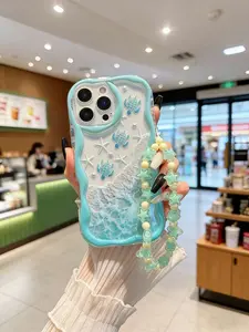 Cream Wavy Sea Turtle Phone Case – Glossy Ocean Style Anti-Drop Cover with Beaded Bracelet