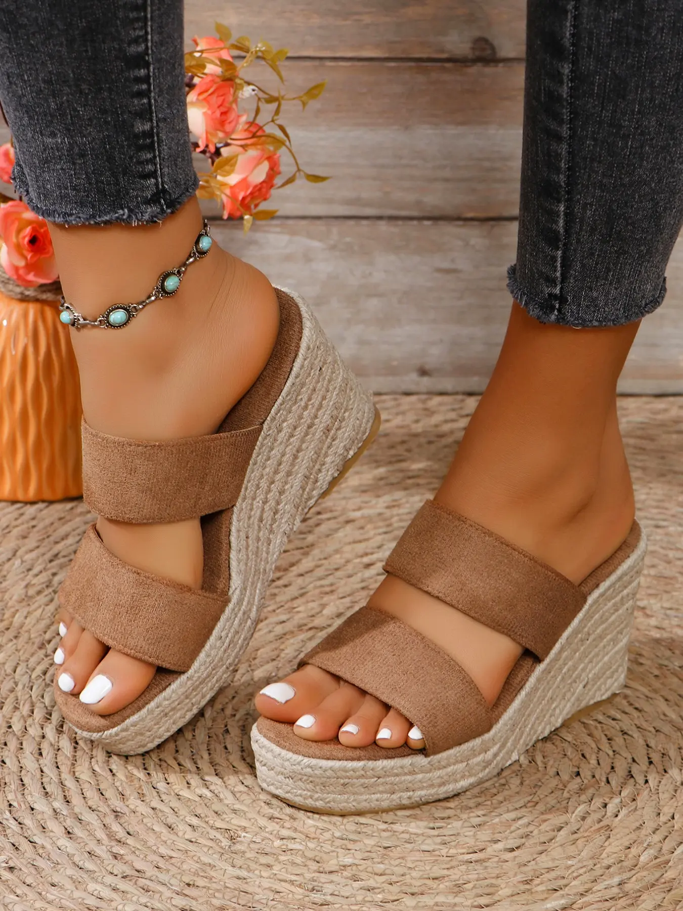 Women's Wedge Straw Sandals, Open-Toe Slip-On High Heel Thick Sole, Elevated Sandals, Summer Casual Fashion, Ideal for Outdoor Wear, Must-Have for Vacations, Trendy Casual Footwear