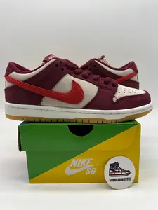 Nike SB Dunk Low Skate Like a Girl