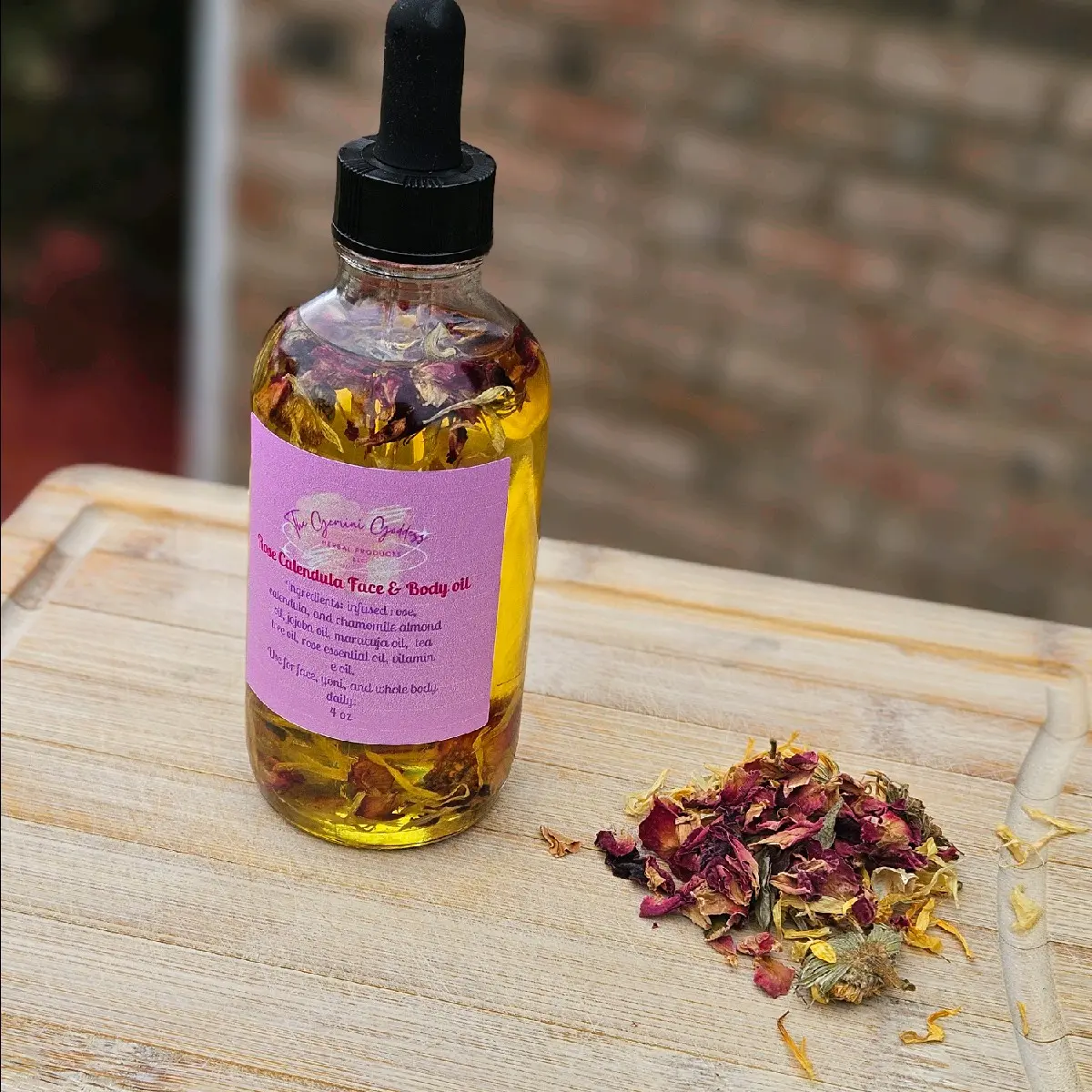 Rose Calendula Face and Body Oil Moisturizing Rose Calendula Face and Body Oil Moisturizing