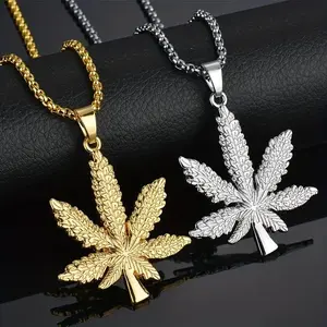 3PCS Maple Leaf Necklaces For Men - Hip Hop Maple Leaf Necklace Short Leaf Necklace With Chain Leaf Pendant Jewelry Gifts For Men and Women