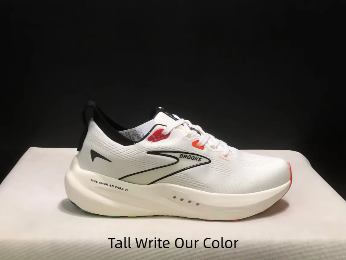 Professional marathon running footwear with sweat-wicking perforated mesh surface. Stable anti-slip outsole provides reliable traction, an ideal option for running lovers and fitness enthusiasts.