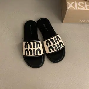 1pair Korean style flat sandals, new 2026 style, fashionable and versatile, trendy and popular, one-strap fairy beach flat sandals.